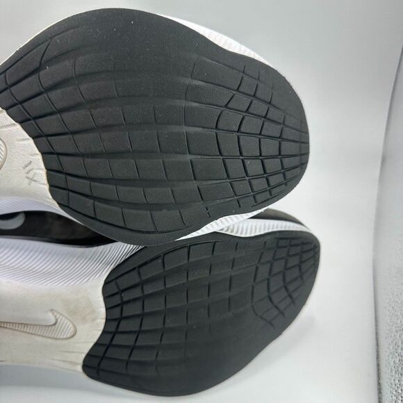 Nike Zoom Fly 3 Shoes Mens Size 11 Black White Running Cushioned - Picture 15 of 16